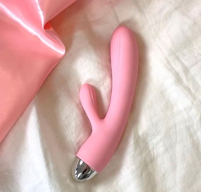 Twice the fun: how to use a rabbit vibrator? Pure Lust Twice the fun: how to use a rabbit vibrator? Pure Lust