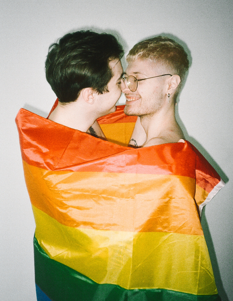 Pride Maand: Een Kleurrijk Feest van Liefde en Acceptatie